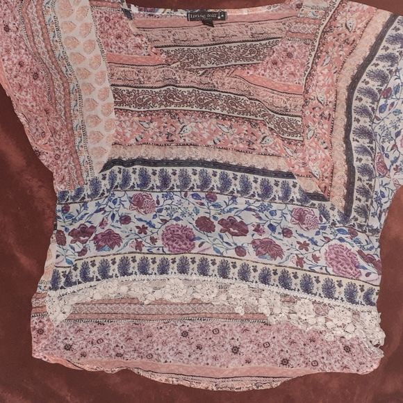 Cute Living Doll top/ blouse - Picture 2 of 3